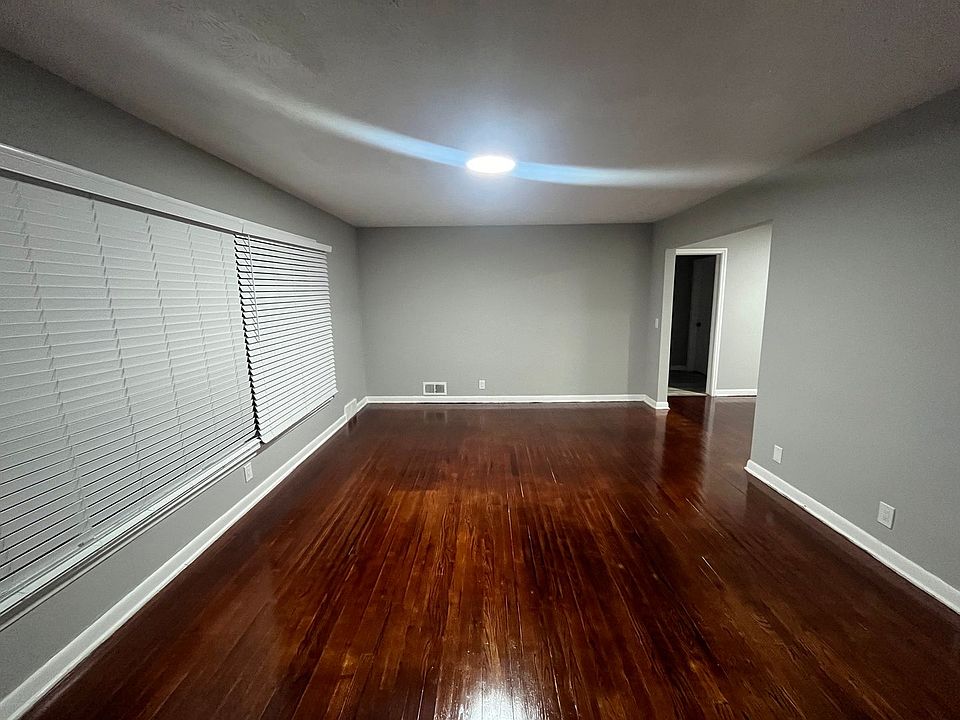 1st image of 3701-3705 Jones St #4