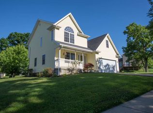 1412 W Adams Hill Cir, Bloomington, IN 47403