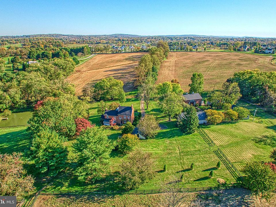 1st image of 38678 Piggott Bottom Rd