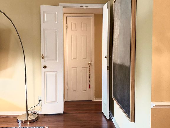 2nd image of 2300 Nacogdoches Rd APT 105A