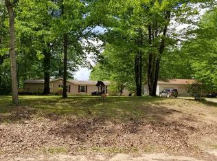 8351 Lakeview Dr, Harrison, MI 48625