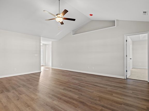 3rd image of 940 Woodside Dr. Lot 150 Oak II