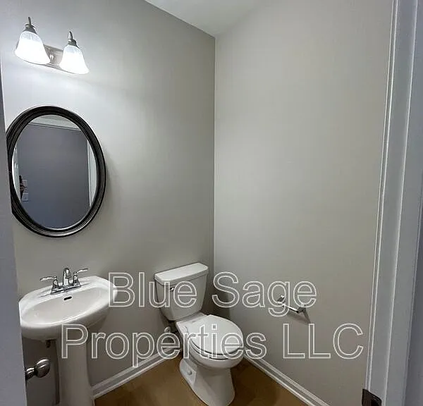 16423 Demi Dr — Photo 12