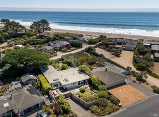 102 Seadrift Rd, Stinson Beach, CA 94970