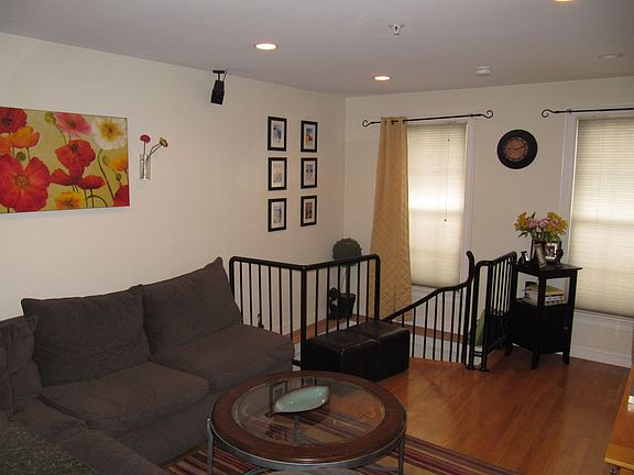 Living Room v3 (w/ stairs to basement)