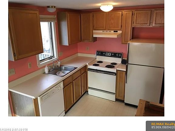 3rd image of 15 Phillipstown Ln #15