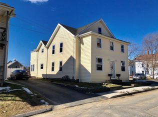 28 Battey St, Putnam, CT 06260