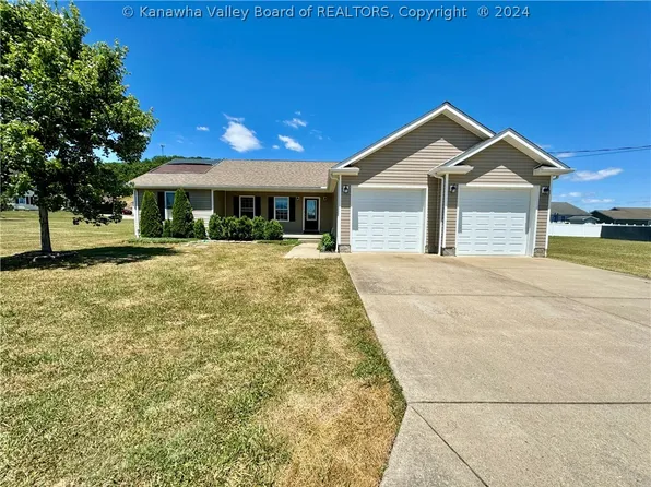 37 Day Star Dr, Evans, WV 25241