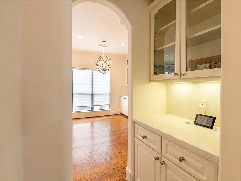 4233 Childress St — Photo 18
