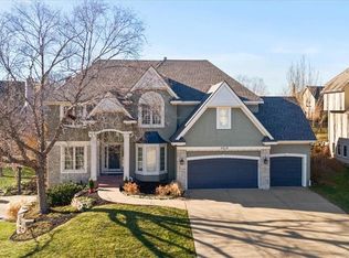 7212 Hauser St, Shawnee, KS 66216