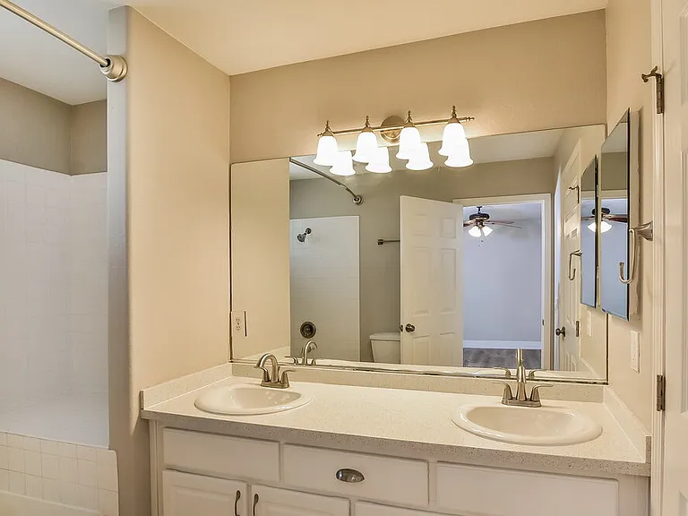 9854 Silver Chaps Ct — Photo 12