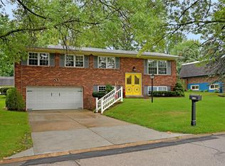 11256 Claywood Dr, Saint Louis, MO