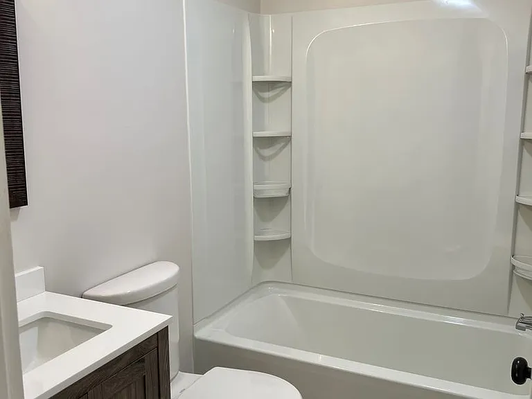 111 Perrin Ave — Photo 5