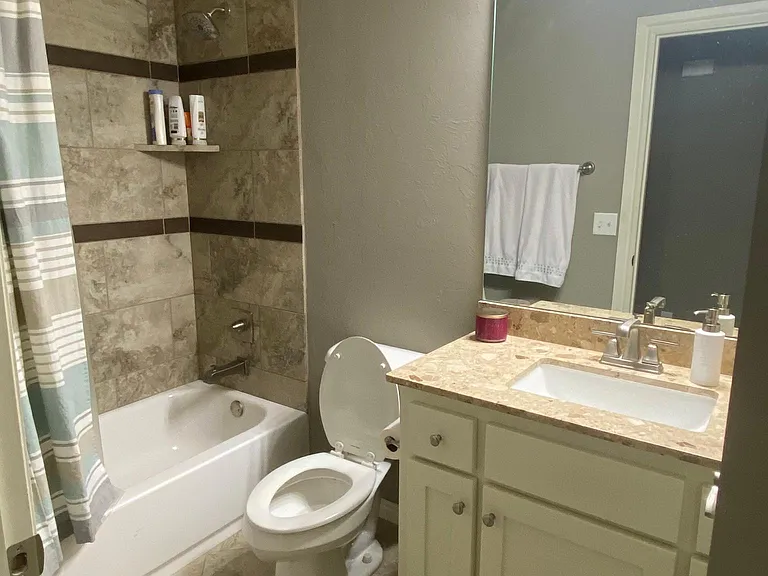1909 Sunflower Cir — Photo 17