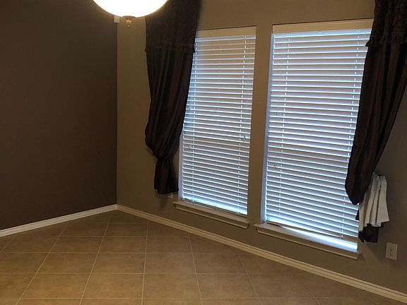 4th image of 26862 Squires Park Dr