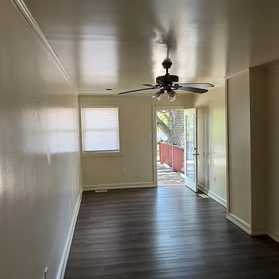 636 S Monroe St — Photo 27
