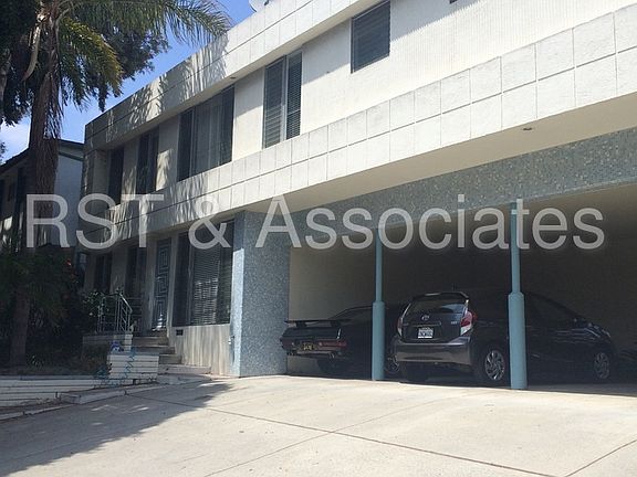2nd image of 1041 20th St APT A