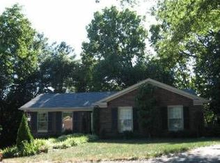 422 Knightsbridge Rd, Louisville, KY 40206