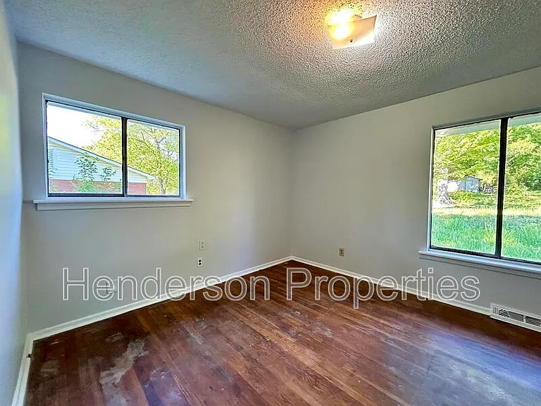 908 Bilmark Ave — Photo 11