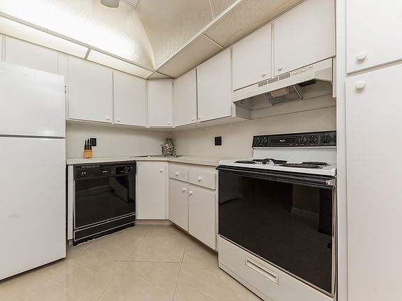 4th image of 2303 Lowson Blvd APT C