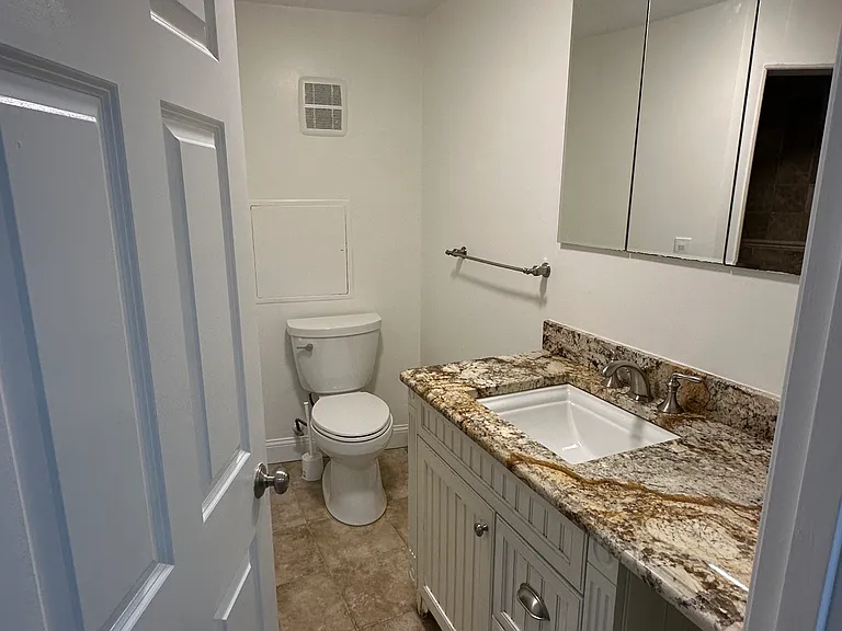 139 Salem St #1 — Photo 23