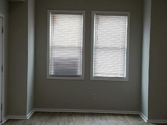 3rd image of 57 Catherine St APT 1