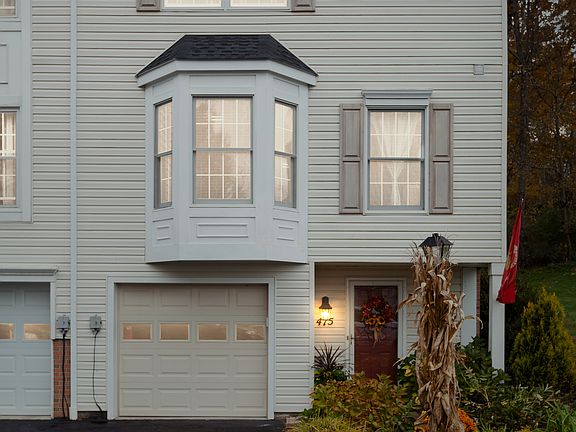 3rd image of 475 Cherryhill Dr