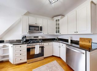 15 Garrison Rd APT 2, Brookline, MA 02445