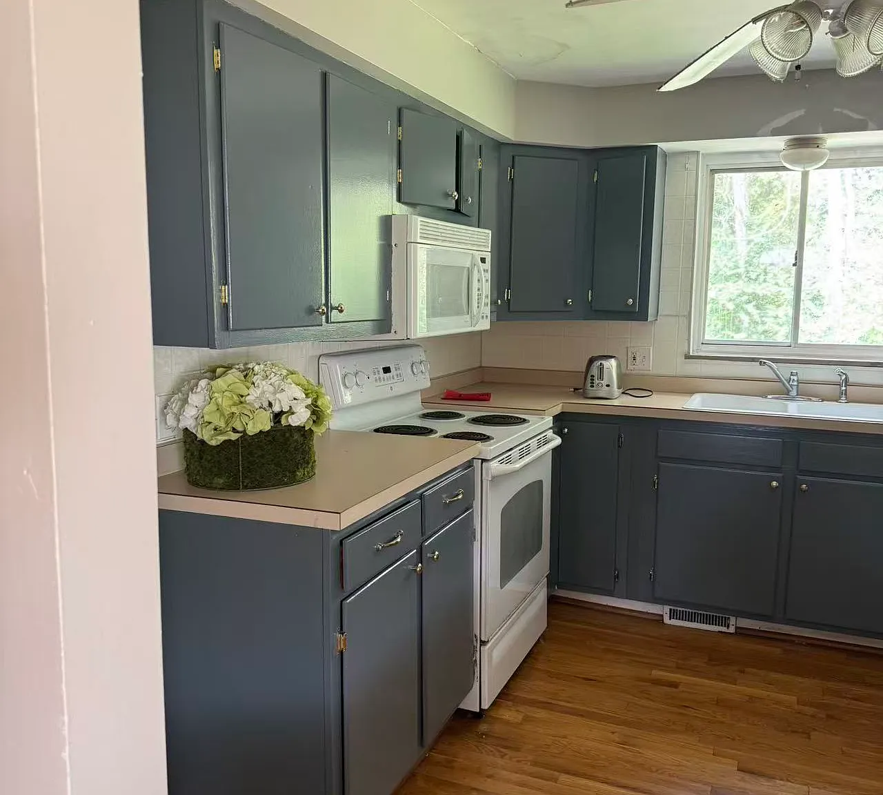 3 bed, 1528 sqft, $1,999 — Photo 2
