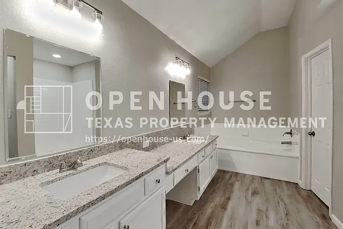 7202 Gillon Dr — Photo 8