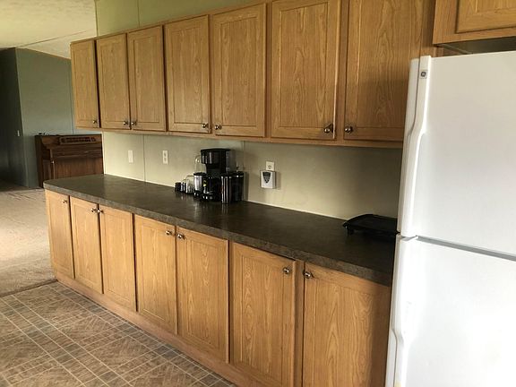 3rd image of 3172 Burris Dr
