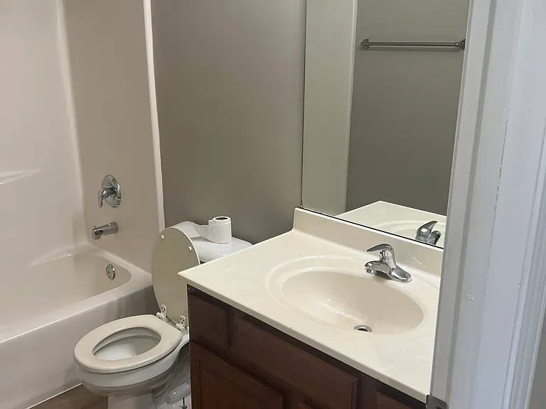 1320 E Brown School Rd — Photo 20