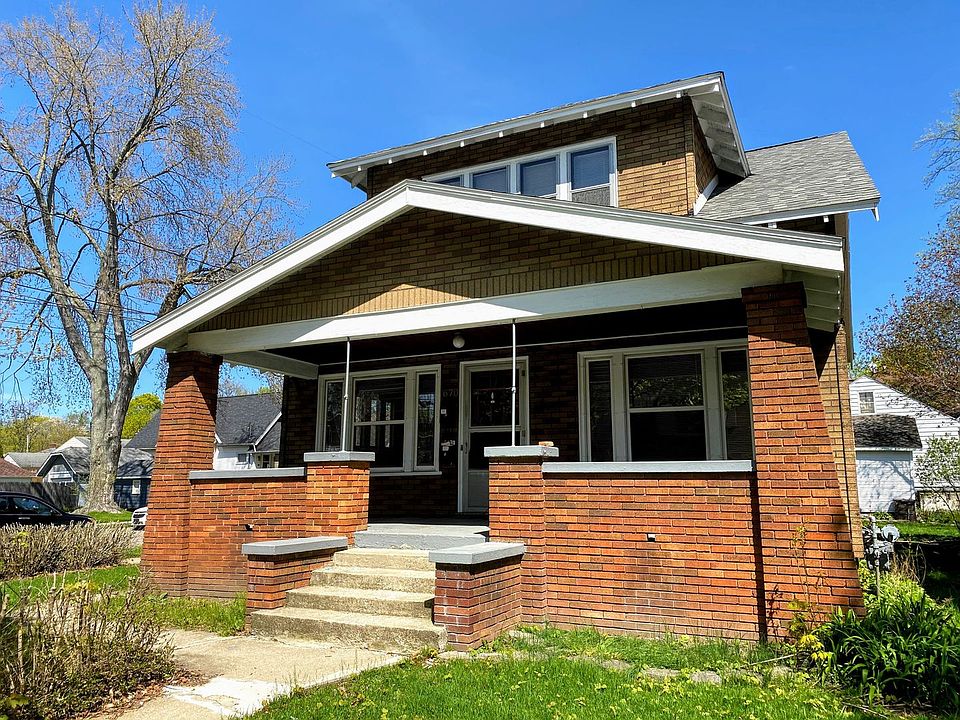 1st image of 670 Lincoln Ave NW #2