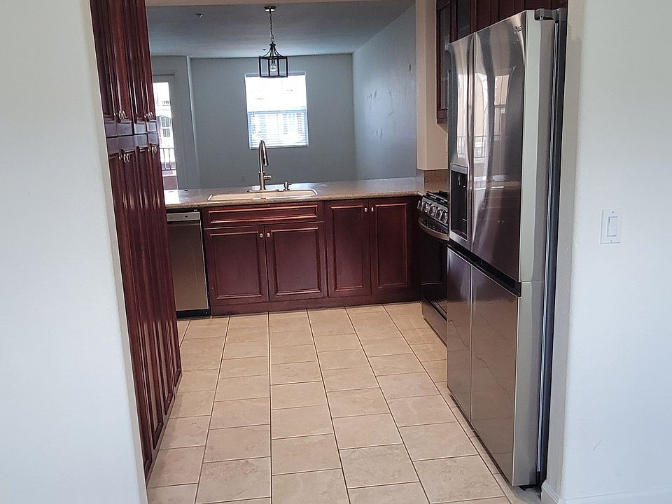 1st image of 10240 Daybreak Ln Unit 5