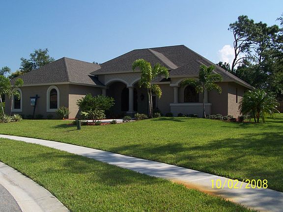 2nd image of 1360 Blueberry Dr