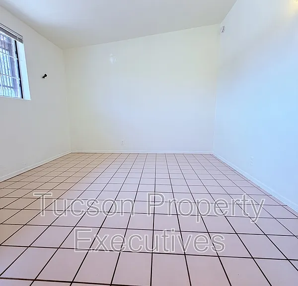 3002 N Palo Verde Ave — Photo 16