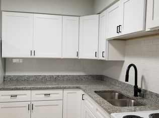 393 Fulton St NE #393, Largo, FL 33771
