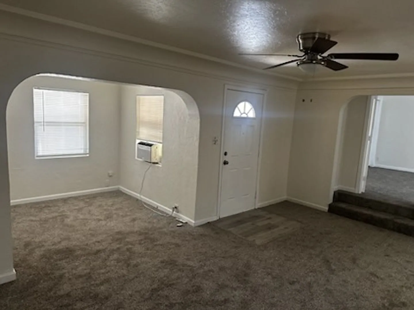 3 Bedroom Home w/ Garage — Photo 3