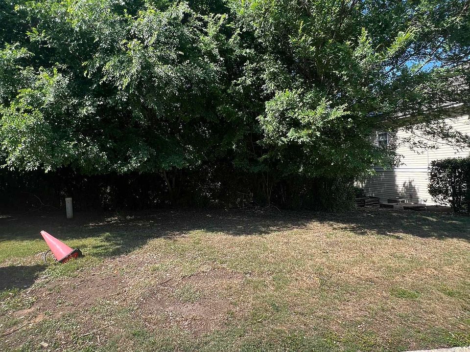 1st image of 357 Canal Place Dr