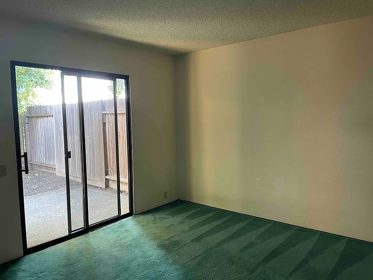 913 Del Oro Pl — Photo 5