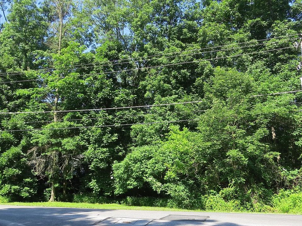 2nd image of 184 Longstreet Dr