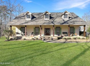 1516 W Flowers Rd, Terry, MS 39170