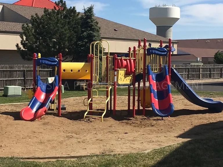 Pheasant View Apartments — Photo 44