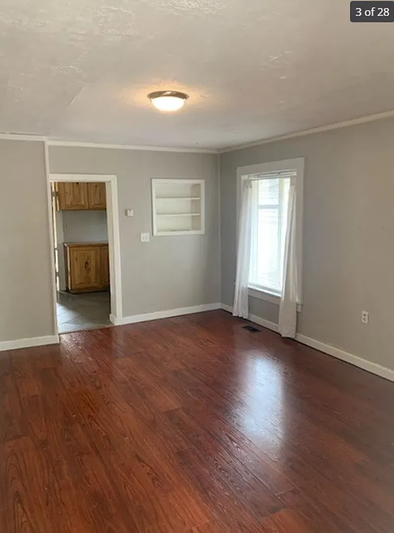 Darling Vintage 1 Bed 1 Bath House In Saint Anthony, Id — Photo 3