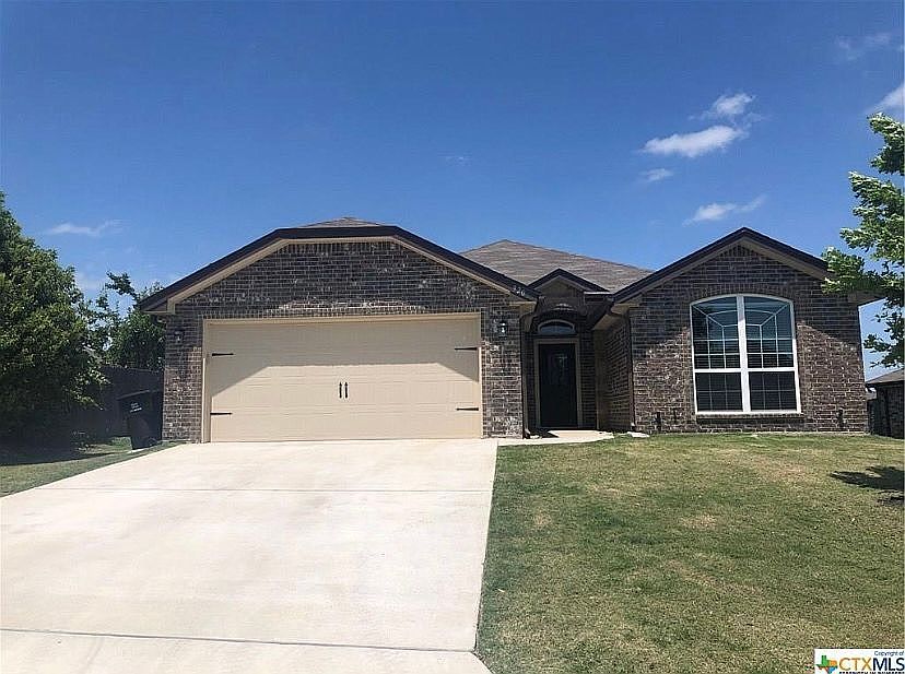 1st image of 920 Karey Dr