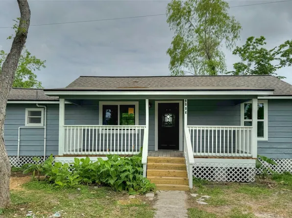9006 Elm St, Hitchcock, TX 77563