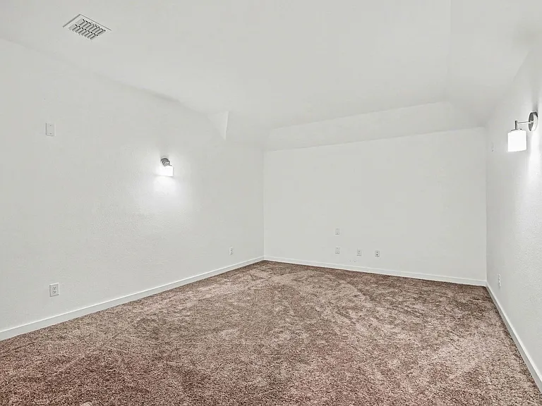 2653 Keokuk St — Photo 31