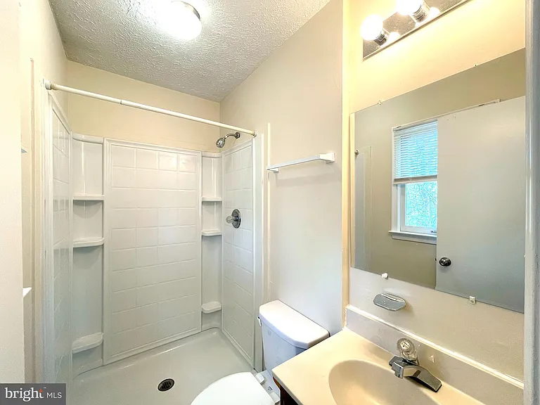 45743 Dee Ct — Photo 17