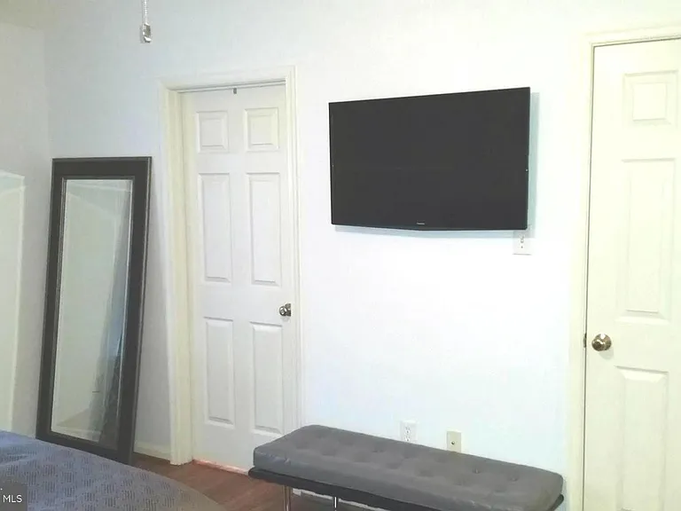 5520 Jowett Ct — Photo 6