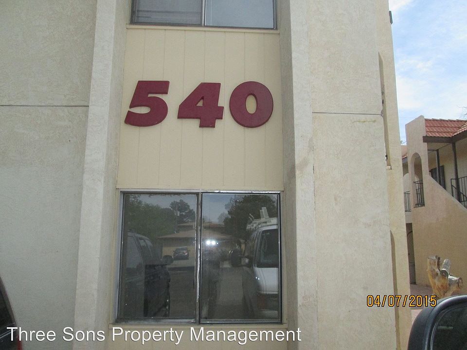 1st image of 540 Palomas Dr SE APT A